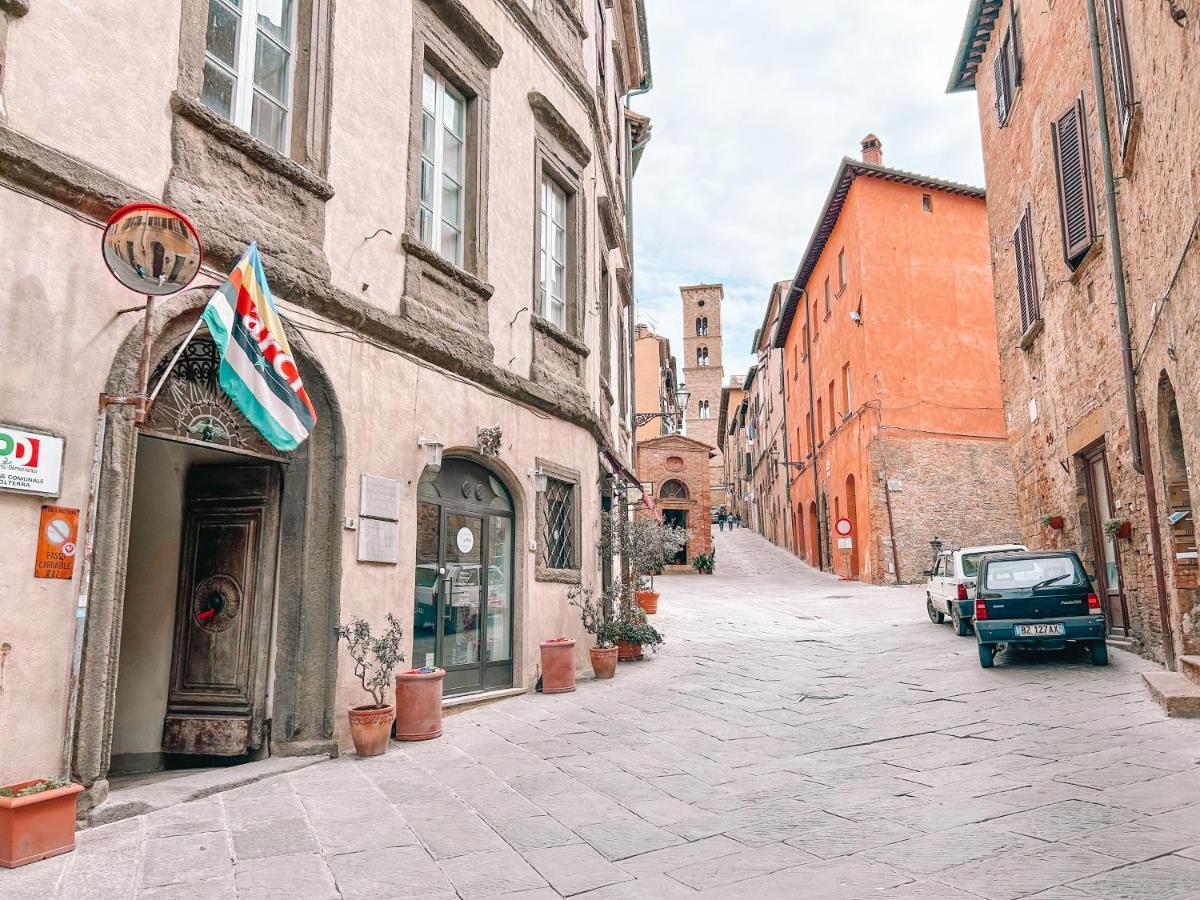 Apartamento Attico Il Magnifico Volterra Exterior foto